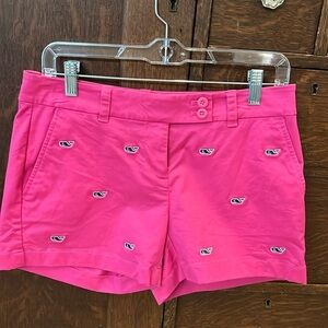 Vineyard vines, ladies, SZ 2 bright pink with navy whales shorts. Like new.